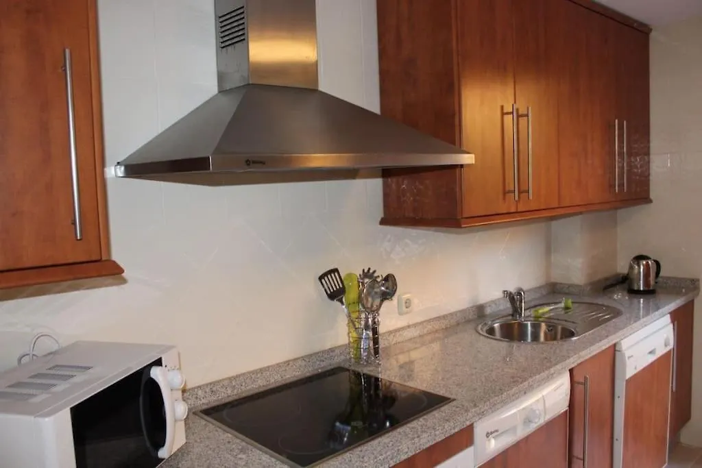 R18 2Bedroom Los Lagos Marbella