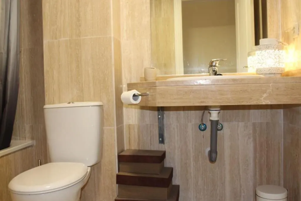 R18 2Bedroom Los Lagos Marbella